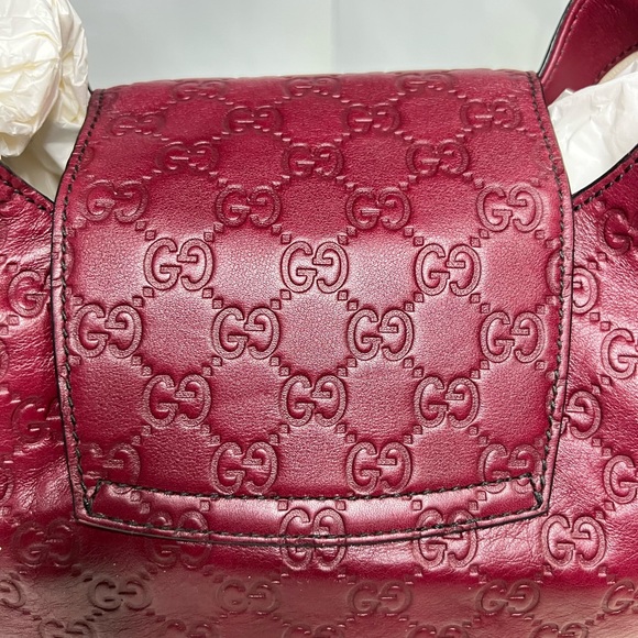 GUCCI Soft Guccissima Medium Emily Hobo Classic Ruby - Picture 10 of 14